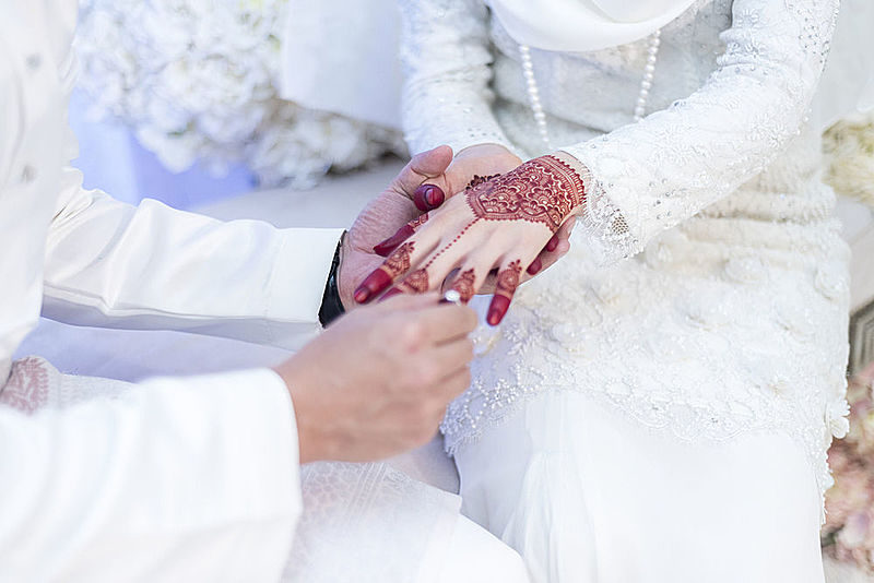 من استطاع منكم الباءة فليتزوج