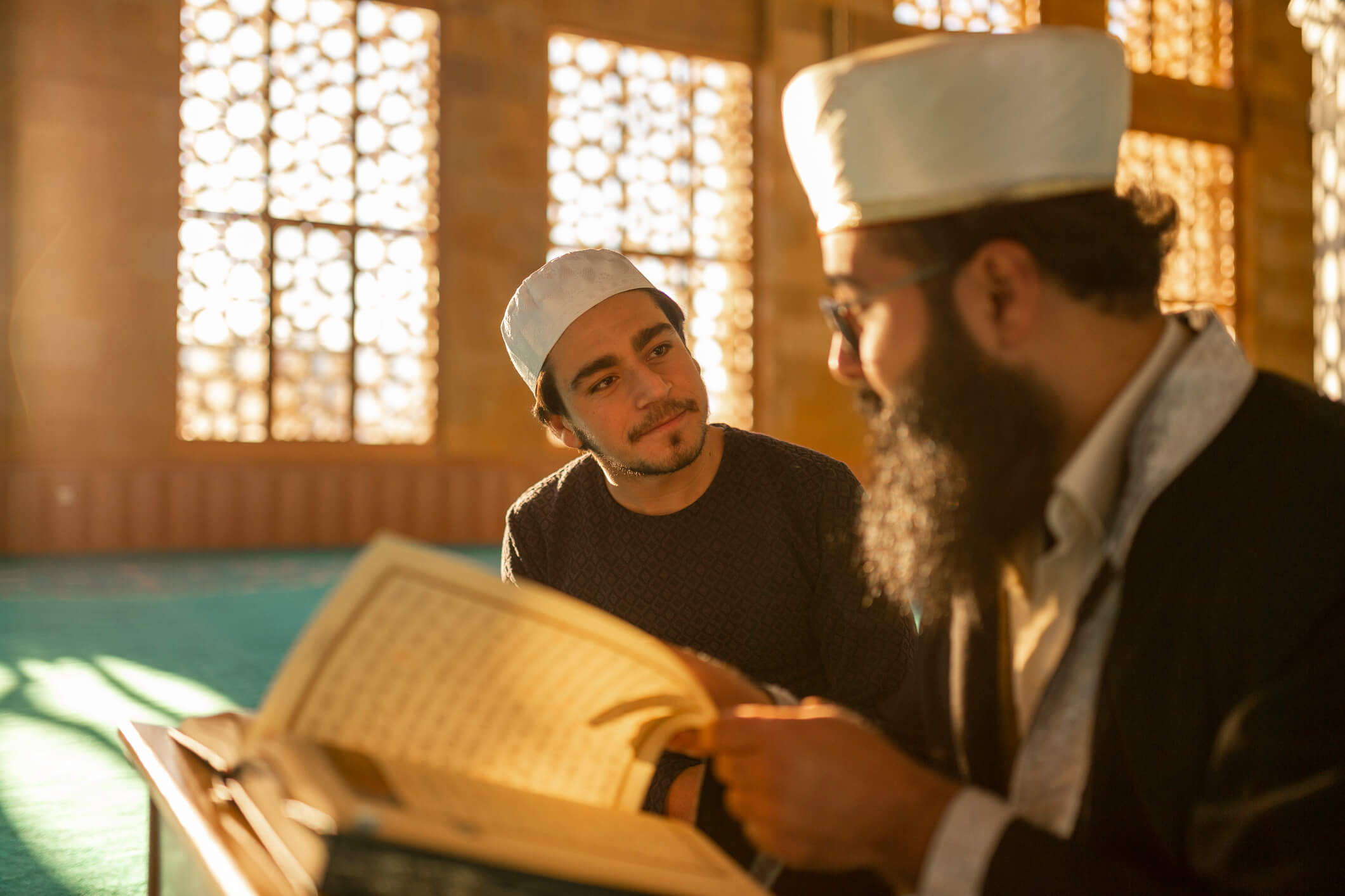 من ستر مسلماً ستره الله في الدنيا والآخرة