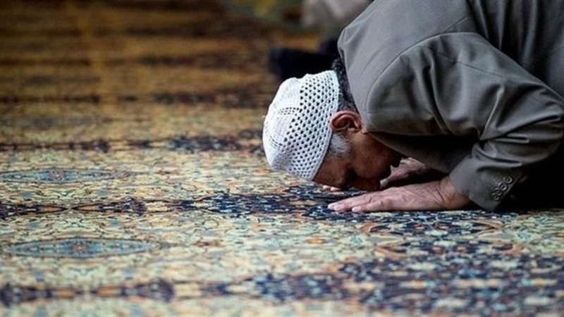 الائتمام بالمبتدع