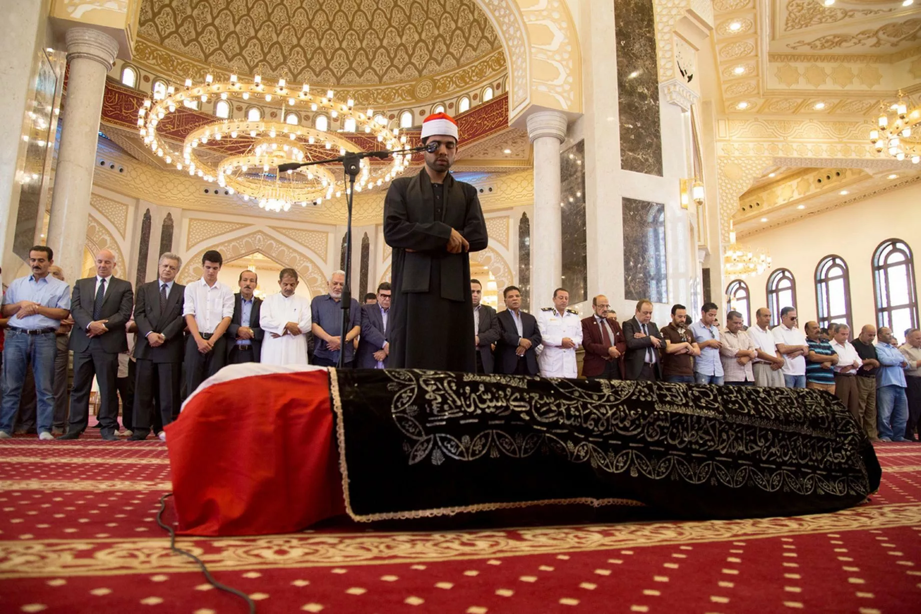 إقامة المآتم في المساجد
