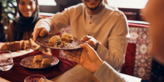 آداب الطعام والشراب