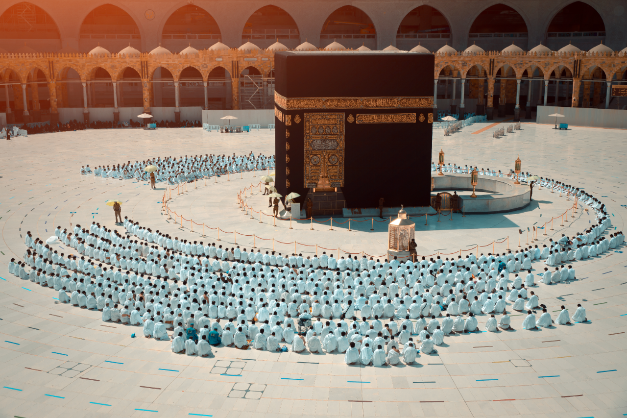 الكعبة وخلق السموات والأرض